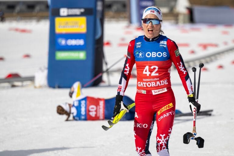 Therese Johaug fick revansch på svenskorna i Holmenkollens tvåmil.
