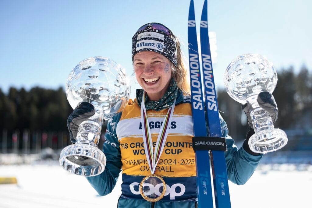 Jessie Diggins med seger i både totalcupen och distanscupen.